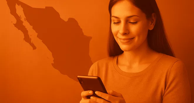 Ayuda psicológica gratis en línea en México - mujer usando su celular, fondo ámbar con mapa de México